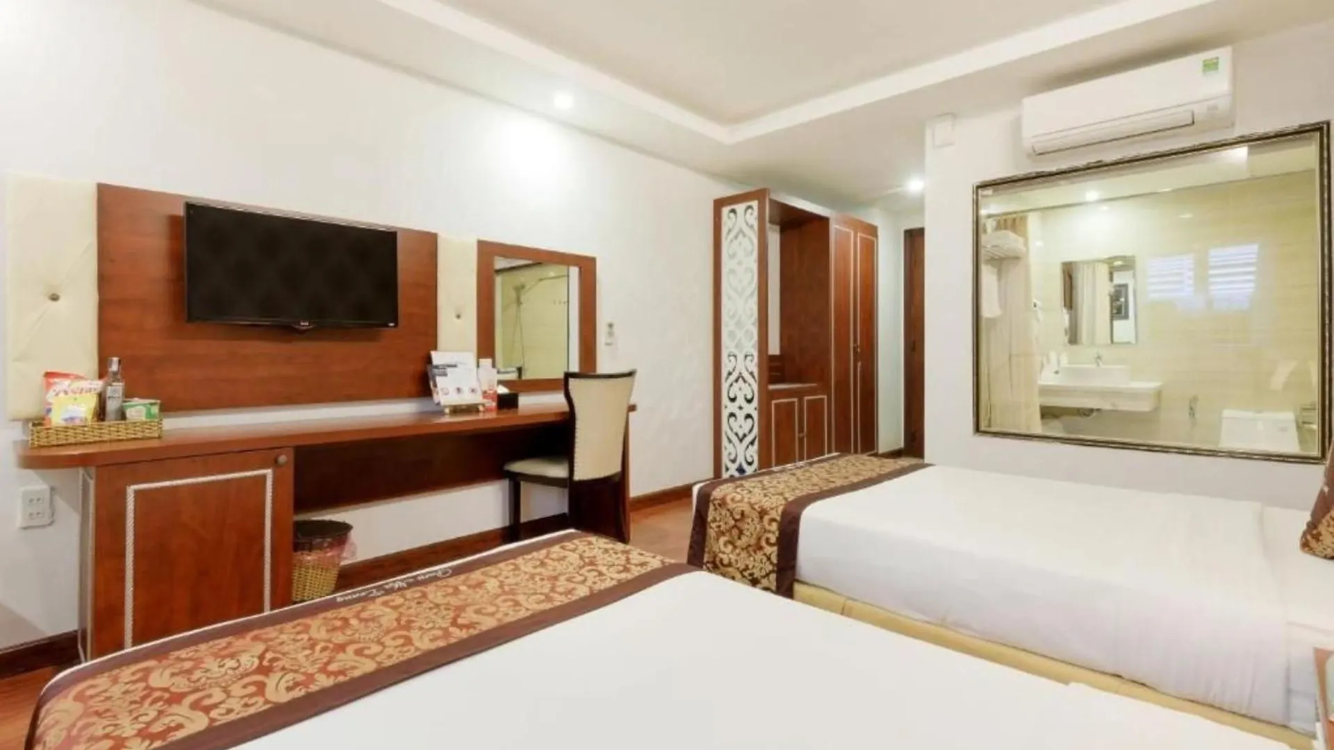 Paris Luxury Hotel & Apartment Nha Trang Vietnam