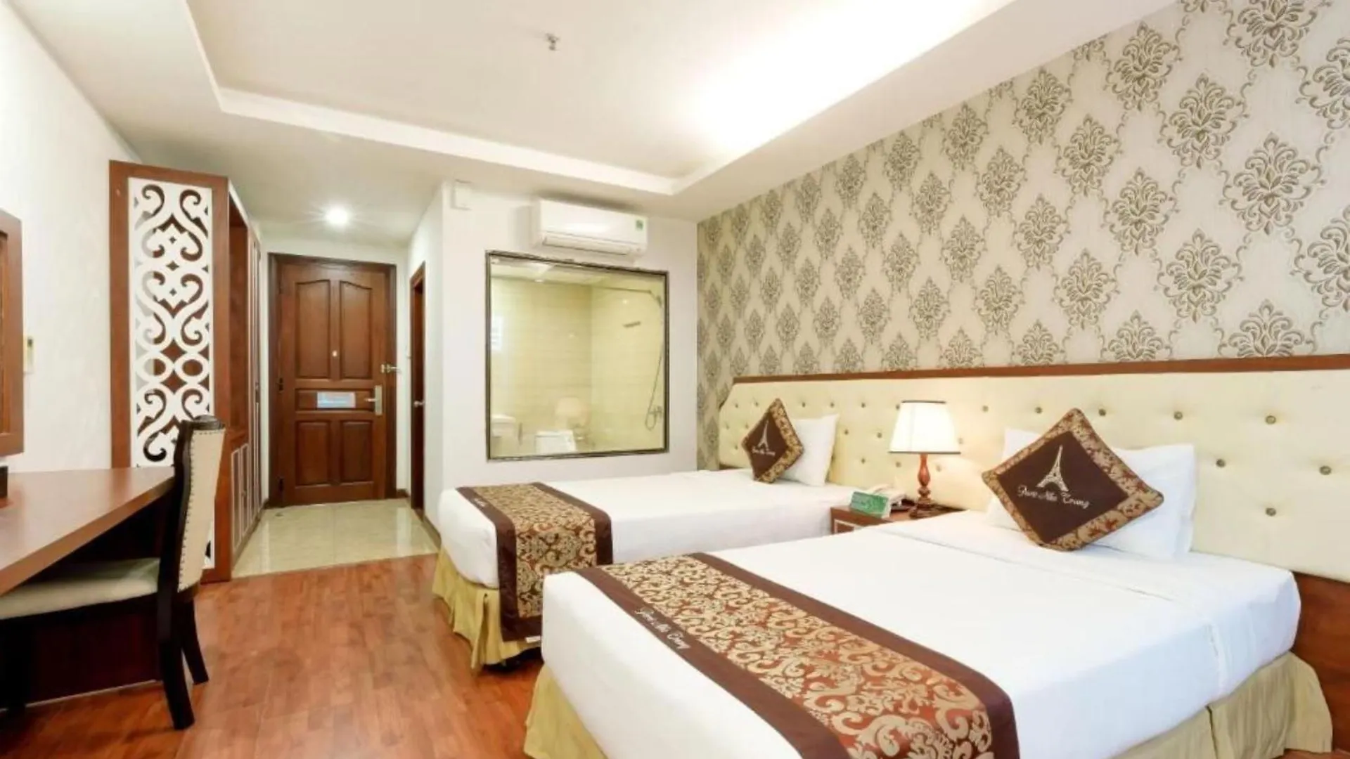 Paris Luxury Hotel & Apartment Nha Trang 4*,  Vietnam