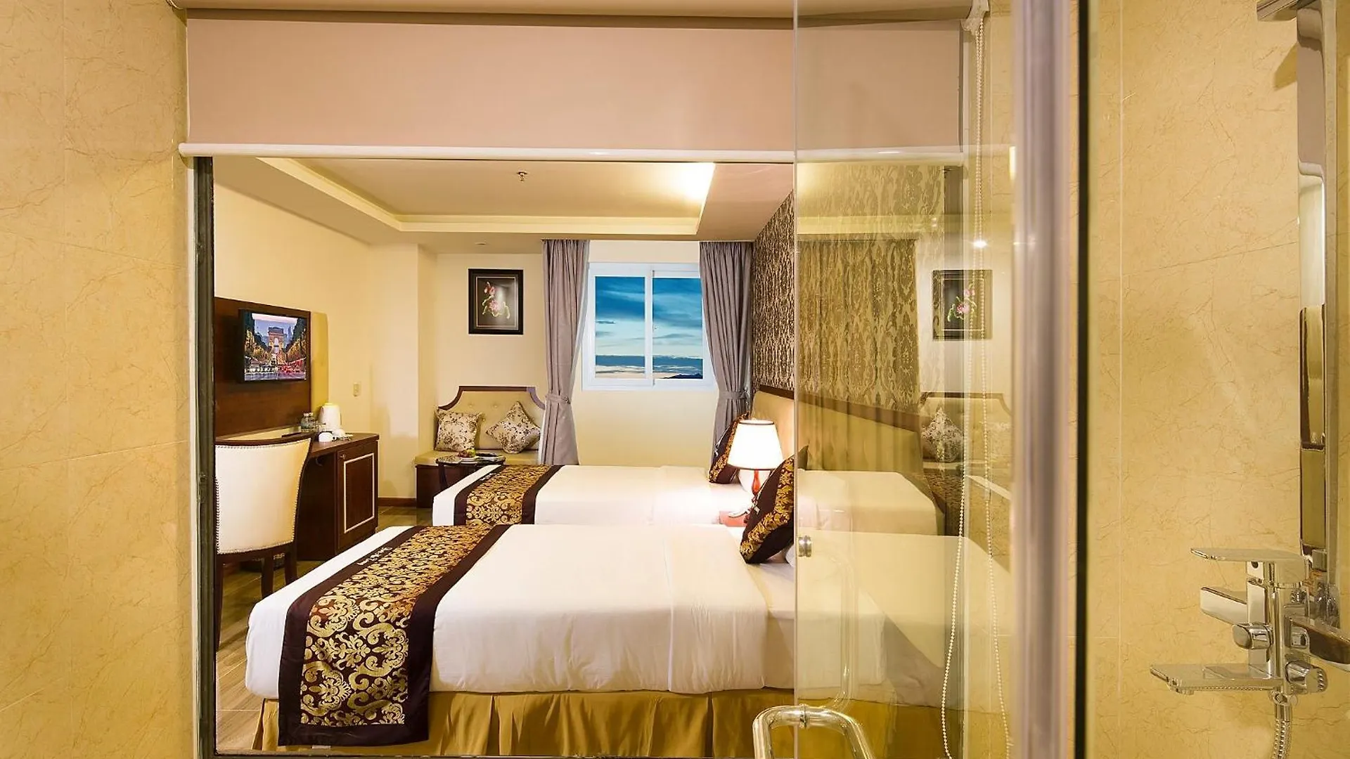 Paris Luxury Hotel & Apartment Nha Trang