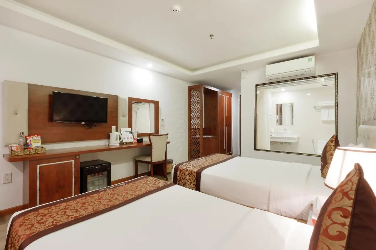 Paris Luxury Hotel & Apartment נה טראנג 4*,  וייטנאם