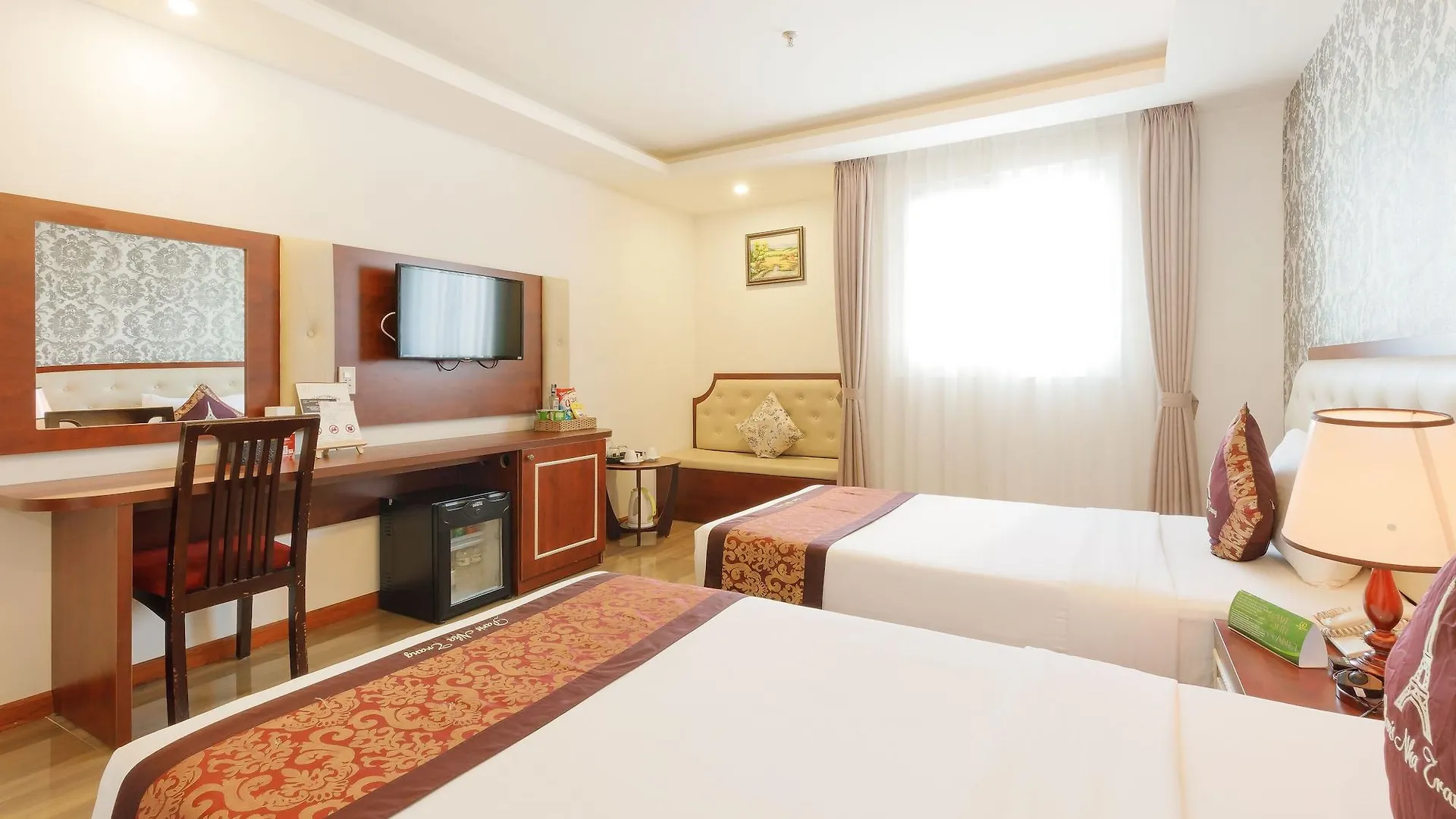 ****  Paris Luxury Hotel & Apartment Nha Trang Vietnam