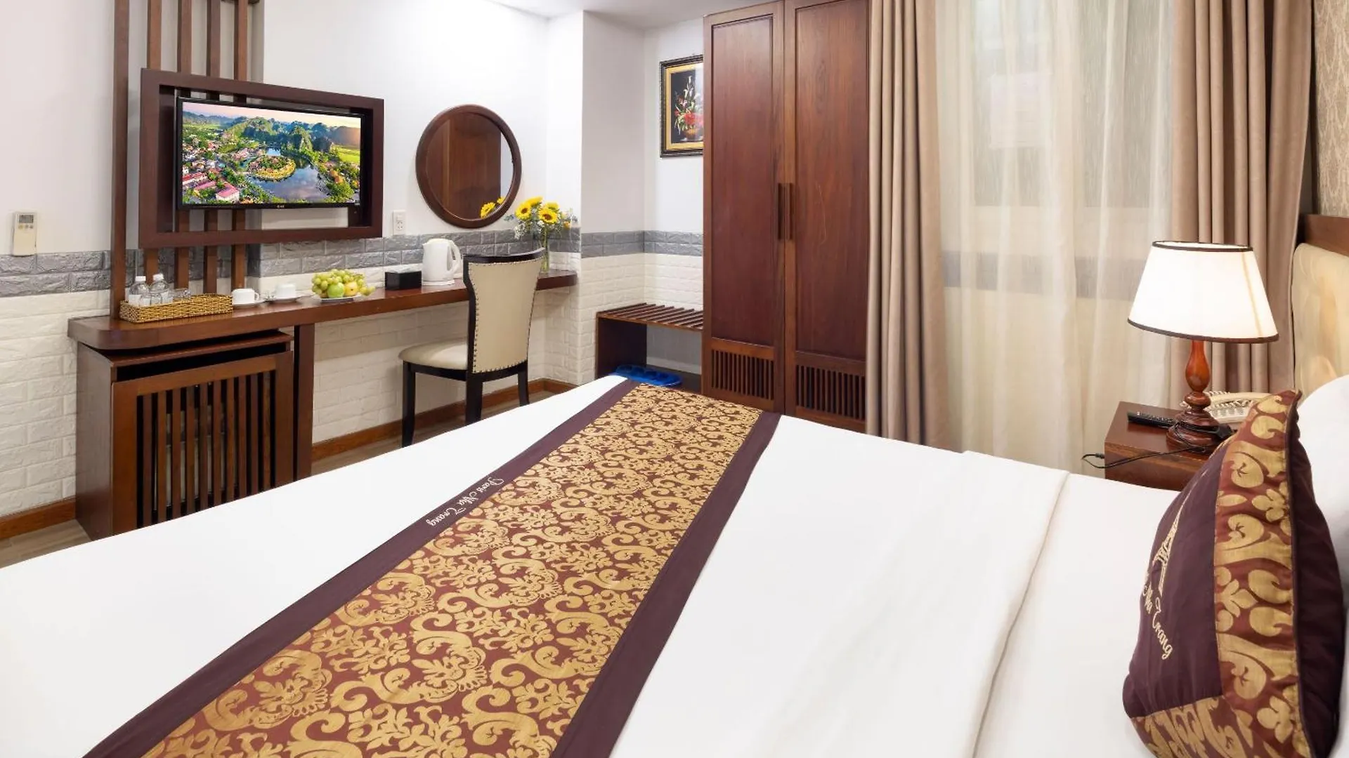 Paris Luxury Hotel & Apartment Nha Trang