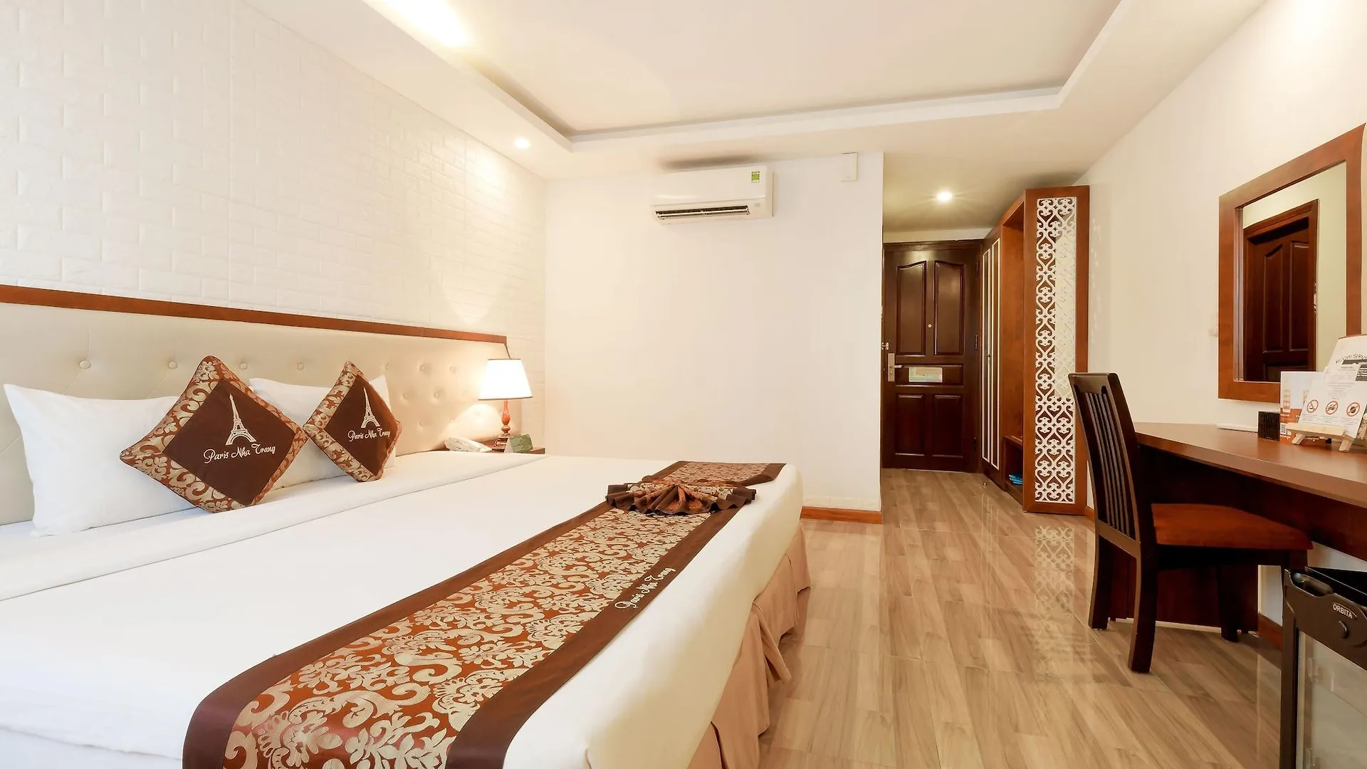 Paris Luxury Hotel & Apartment Nha Trang 4*,