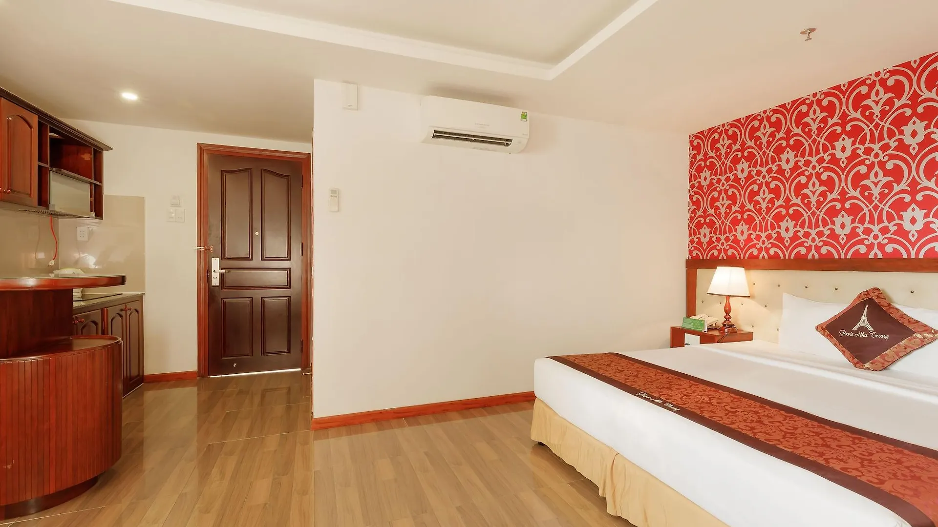 Paris Luxury Hotel & Apartment Nha Trang